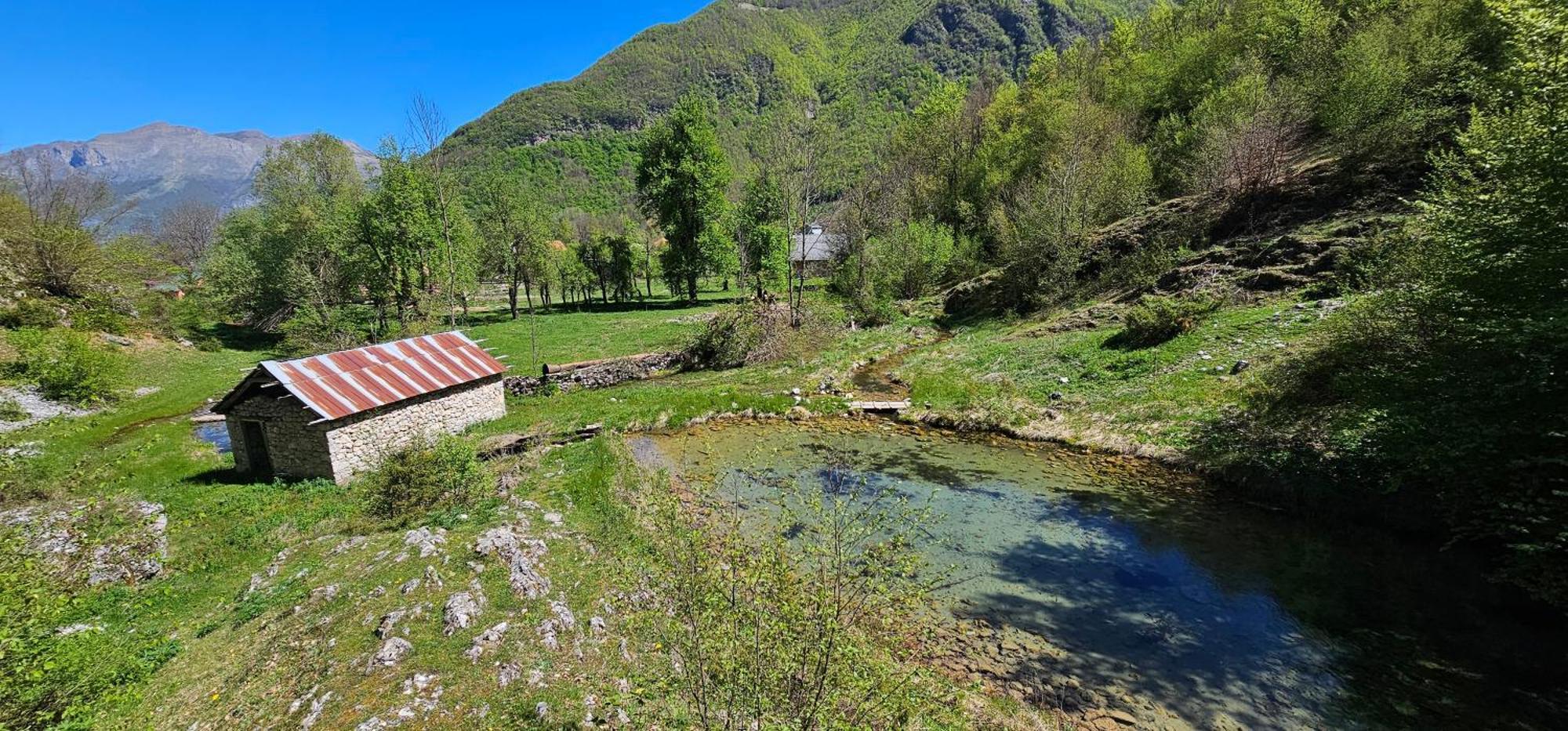 Ekoo Katun Jezerca Vila Vusanje Exterior foto
